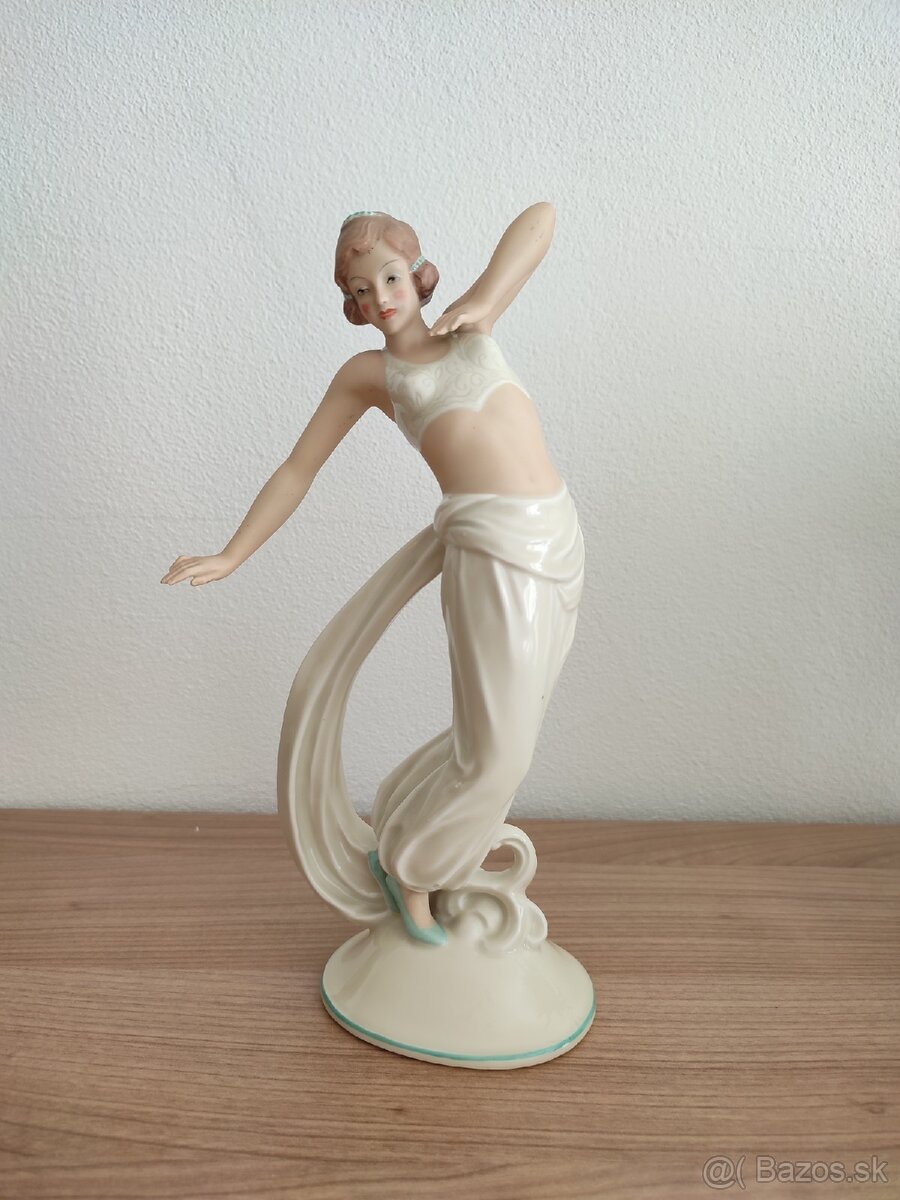 Pirkenhammer tanečnica žena porcelánová soška 24 cm

