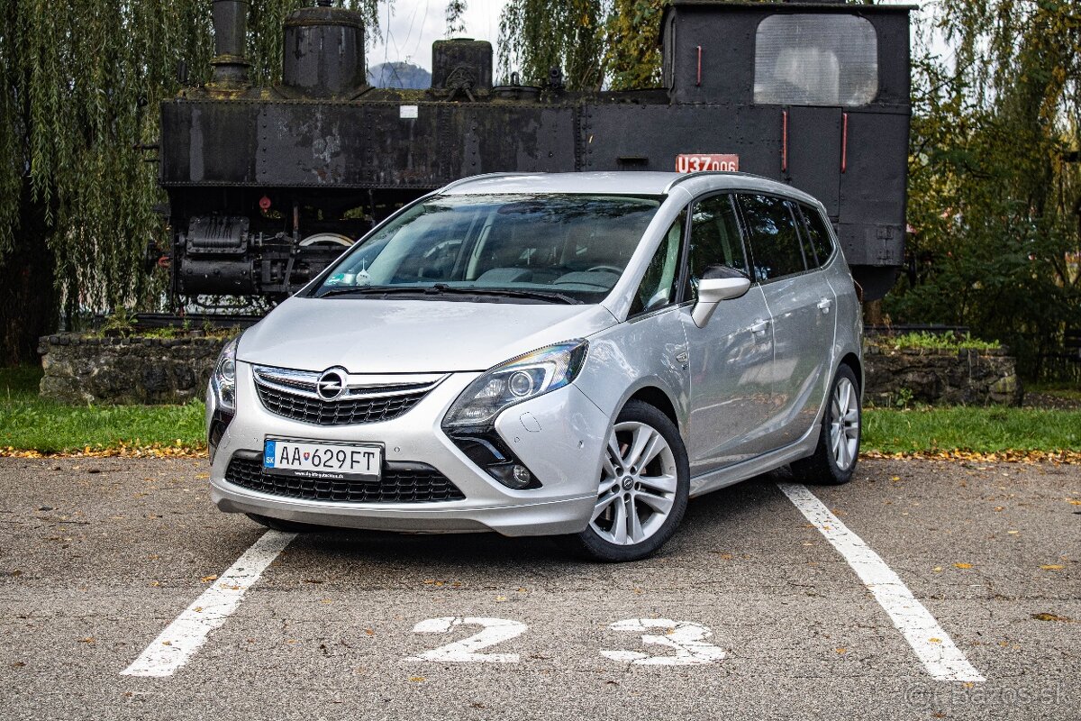 Zafira Tourer OPC Line 2.0 BiTurbo 143kW, Koža, Xenon