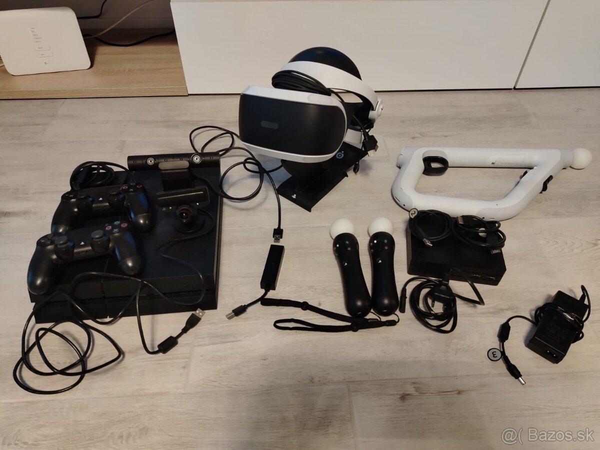 Playstation 4  1TB + VR headset + aim controller