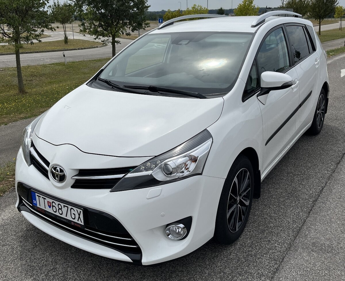 Toyota Verso 1,8 benzín, automat, 108 kw