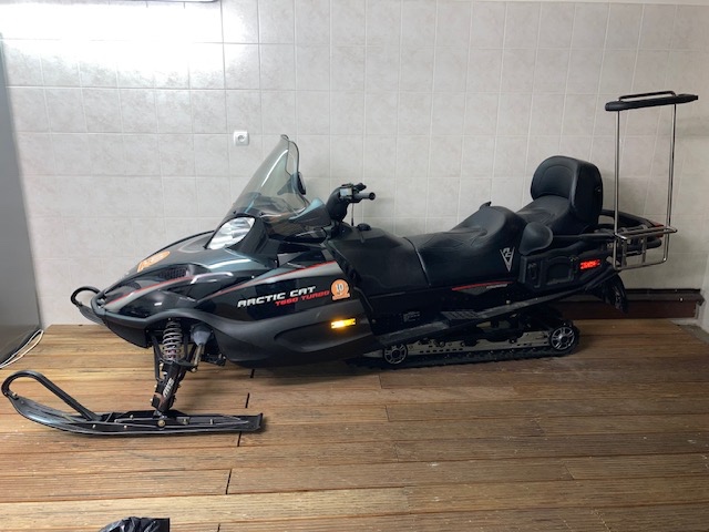 ARCTIC CAT T660 TURBO Touring snežný skúter