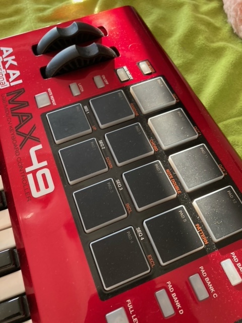 Akai Max 49