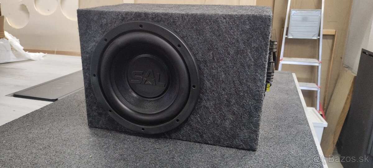 Subwoofer aktívny