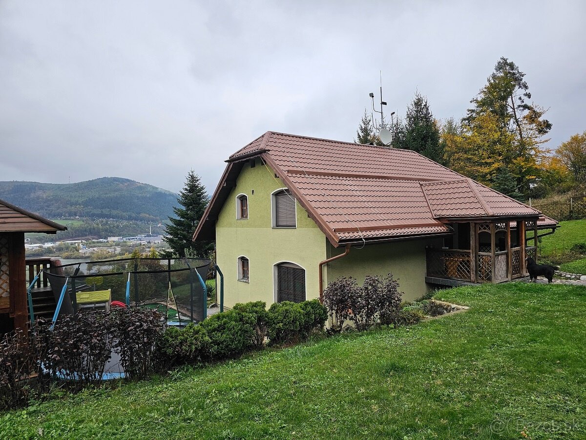 5i rodinný dom s pozemkom 2883m² v tichej lokalite Žiliny