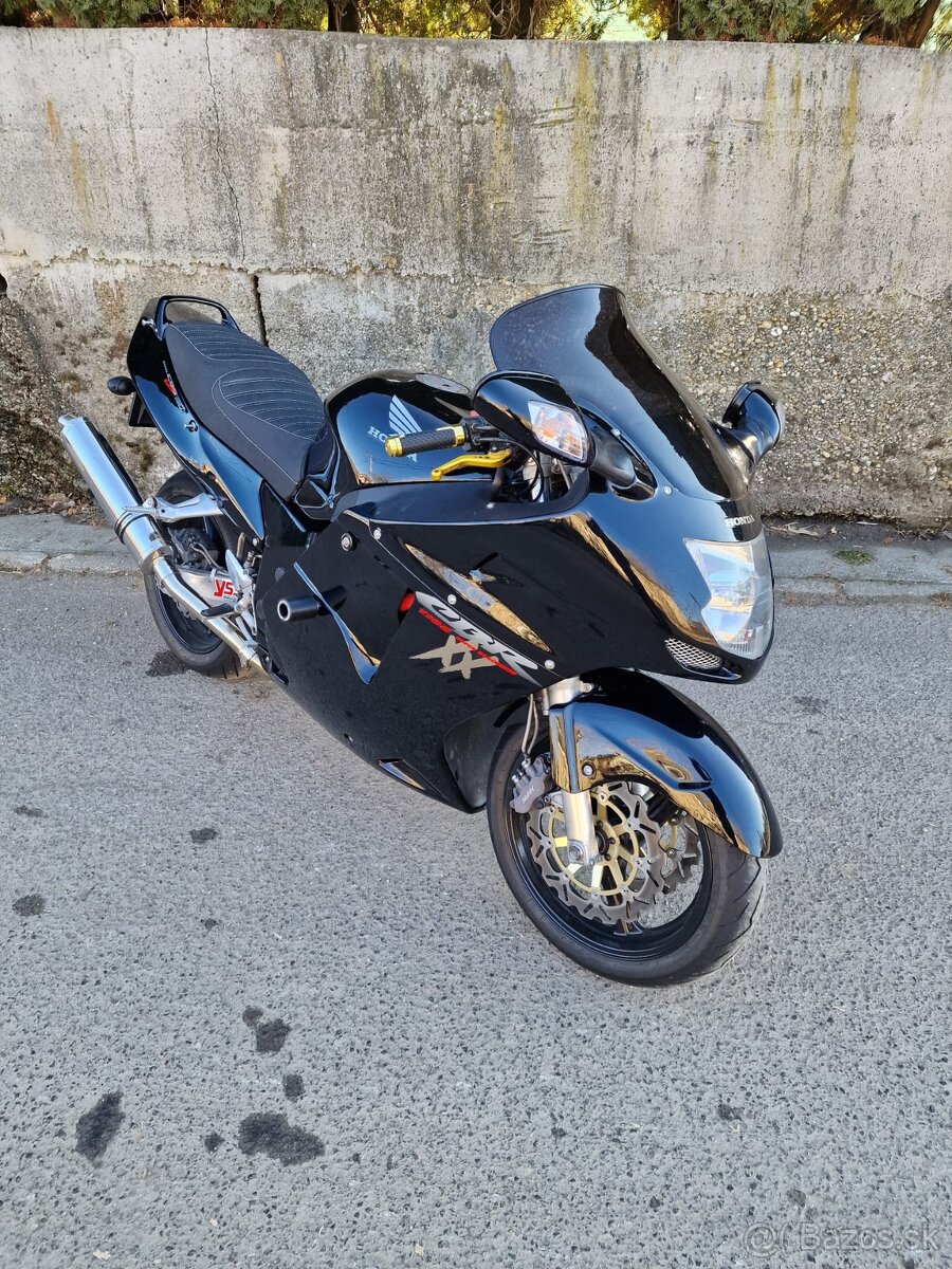 Honda cbr 1100xx blackbird