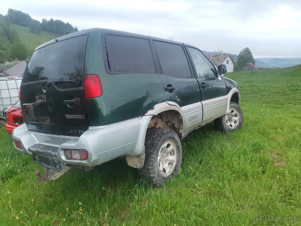 Nissan Terrano 2,7tdi