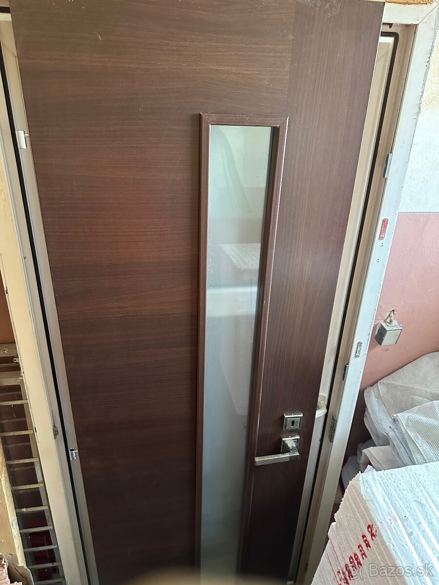 Predam interierove dvere 60