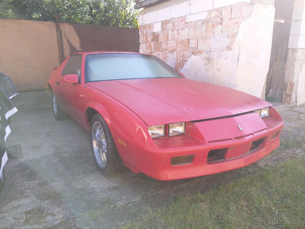 Chevrolet Camaro 5,7 v8 4kvalt manuál