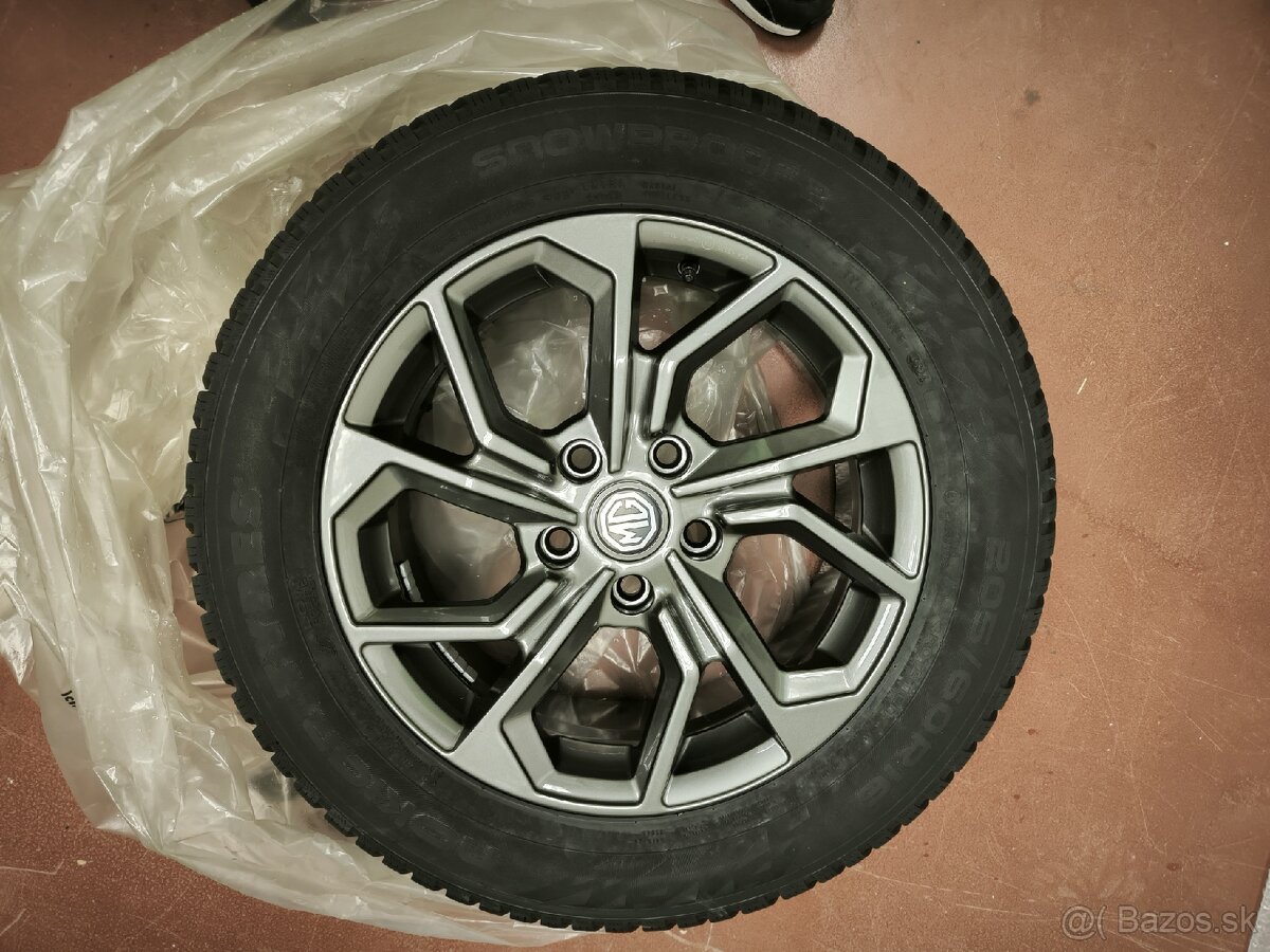 Pneumatiky 205/60 R16 96H s elektrónmi