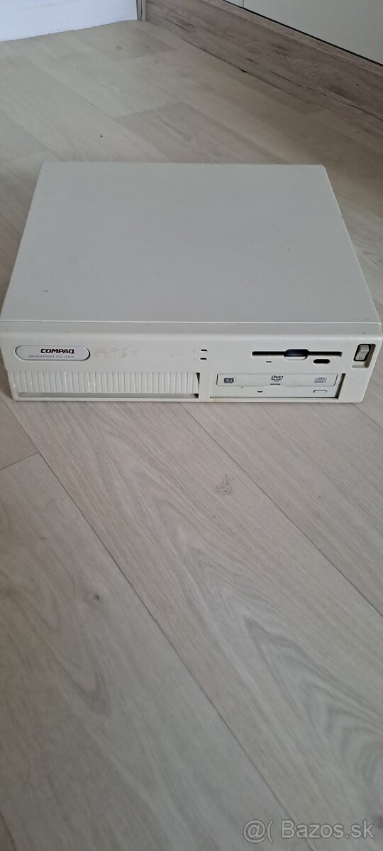 Compaq Deskpro XE 466 486 DX2 66MHz, 8MB RAM, 250MB retro
