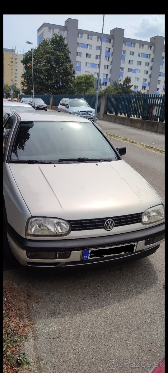 Predám  Volkswagen golf MK3 1.6 benzín akcia1500eu