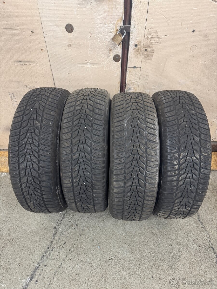 Hankook Winter evo 3 215/65 R17