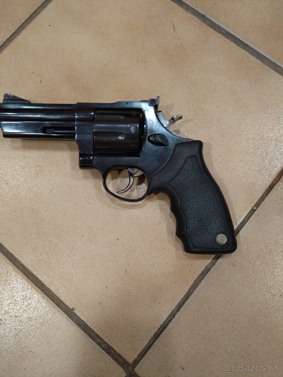 357 MAGNUM