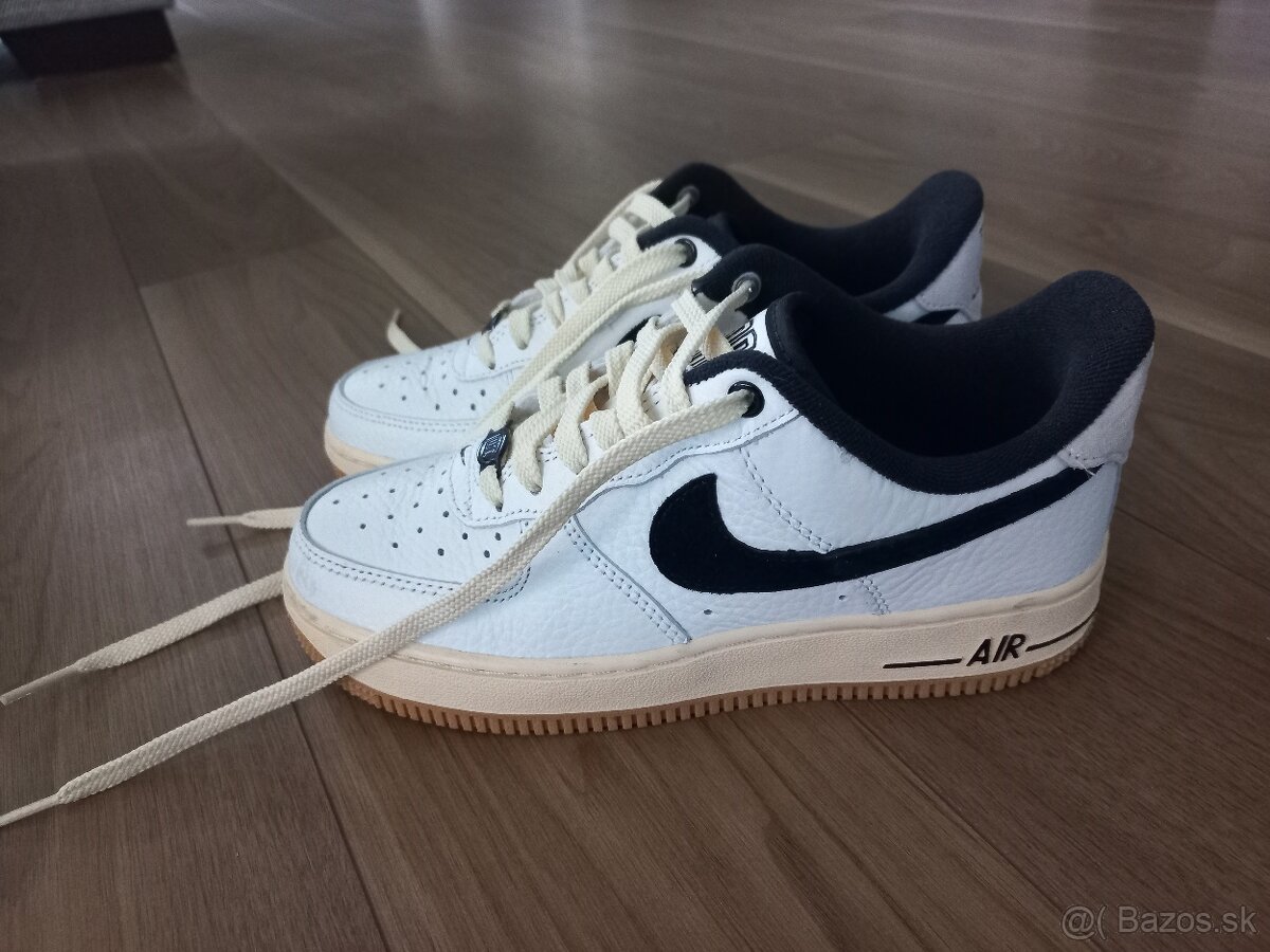 Nike air