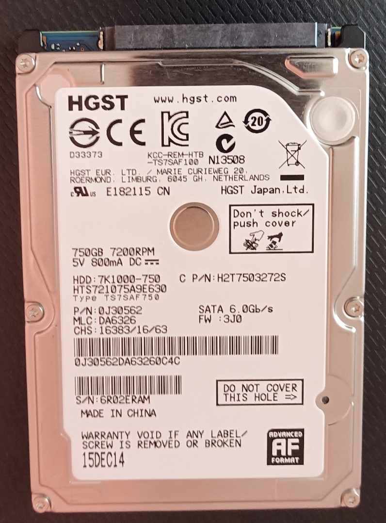 Predám HDD 2,5" Toshiba 500GB a HGST750GB