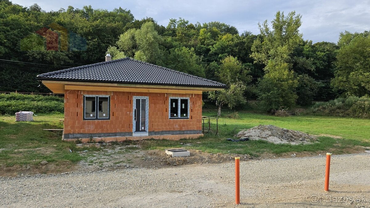 SKVELÁ CENA NOVOSTAVBA 119 M2 BUNGALOV 4+1 TYP 2 PRAŠNÍK, ok