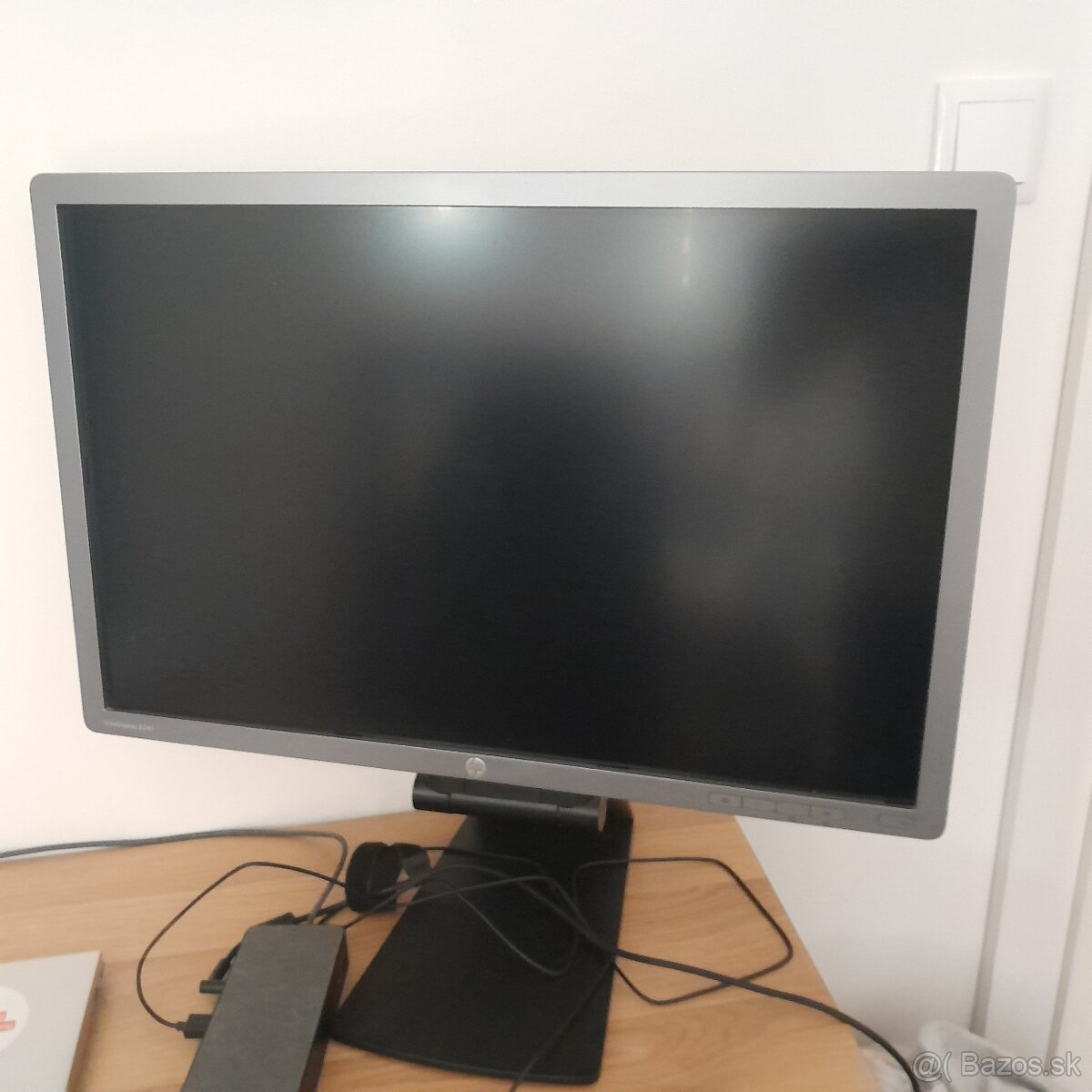 Predam LCD monitor zn. HP, 24 palcov