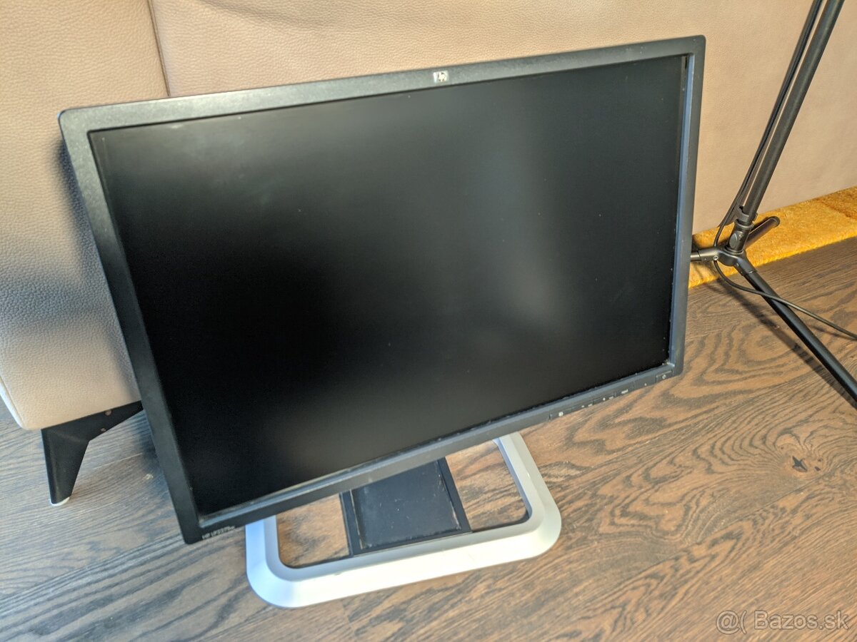 PC monitor HP LP2275w 22"