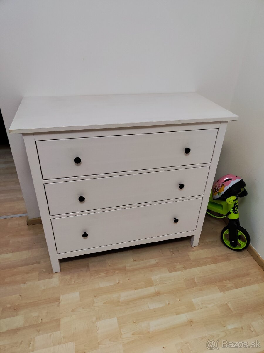 Komoda HEMNES