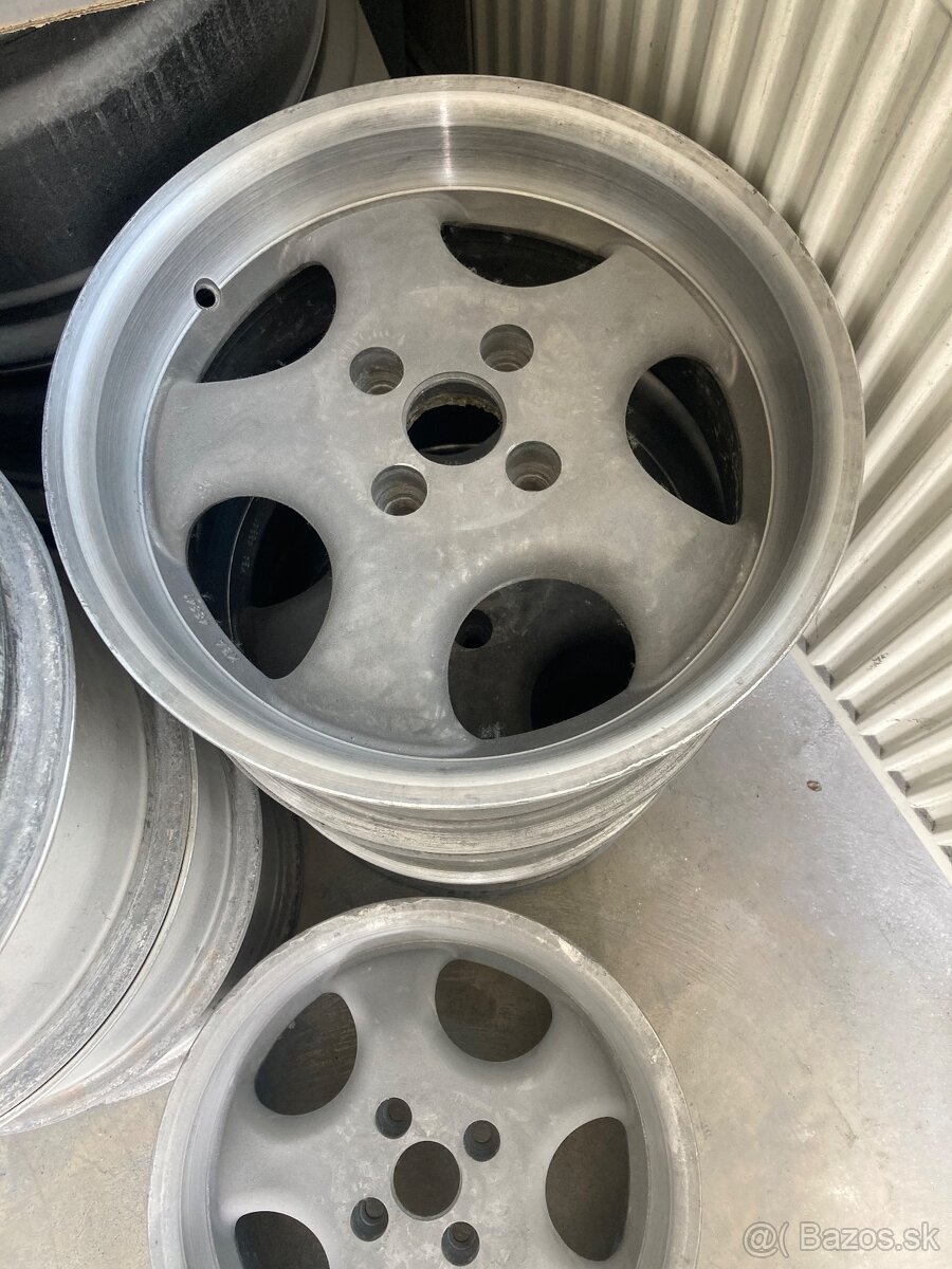 R15 4x100 RH Artec