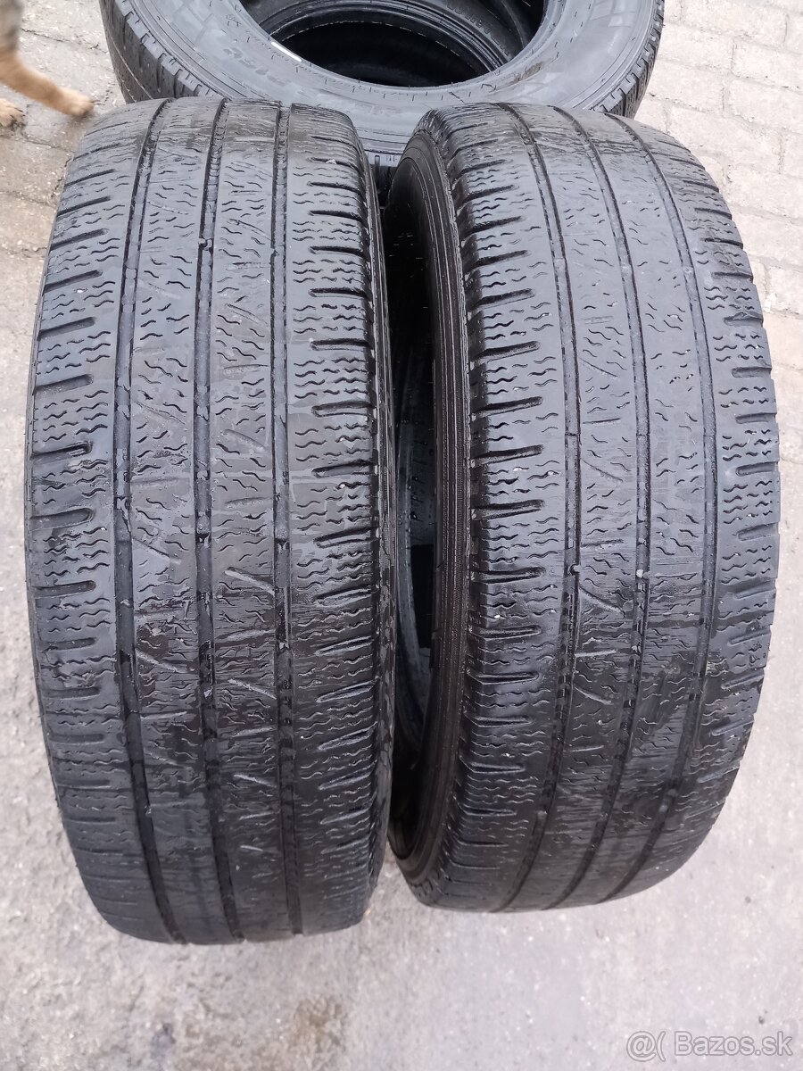 Zimne pneumatiky 215/75R16C