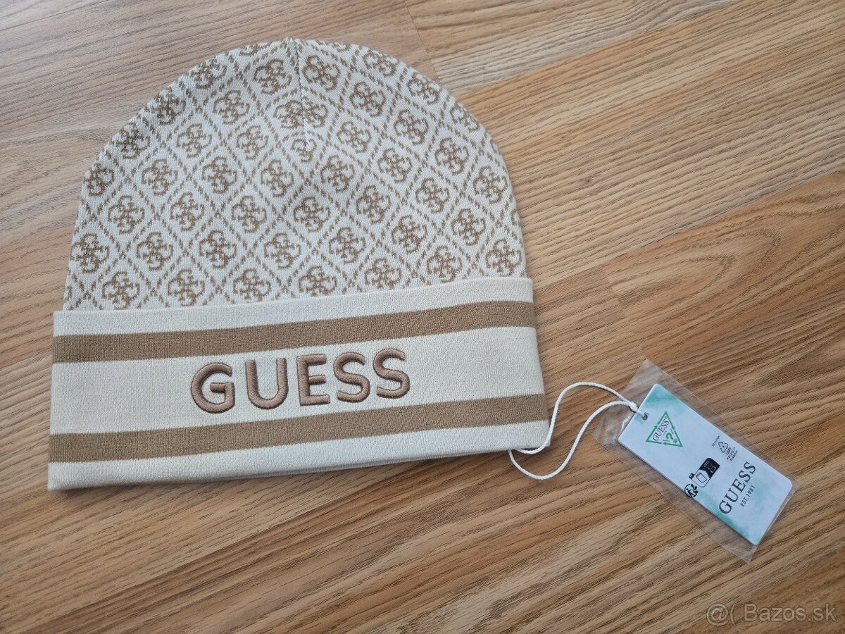 Čiapka Guess