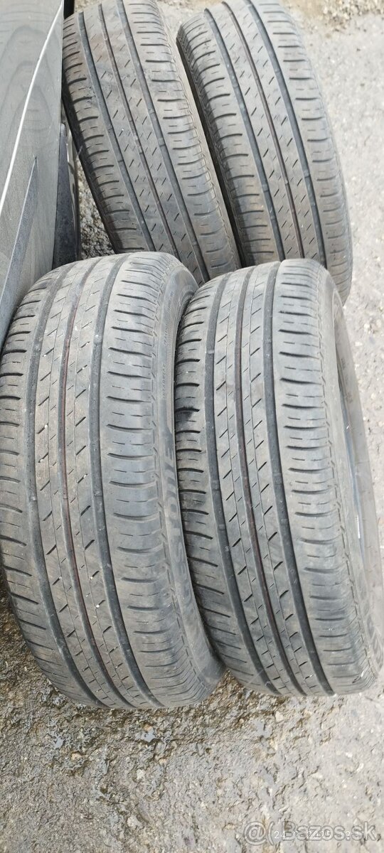 Predam letne pneu 195/65r15