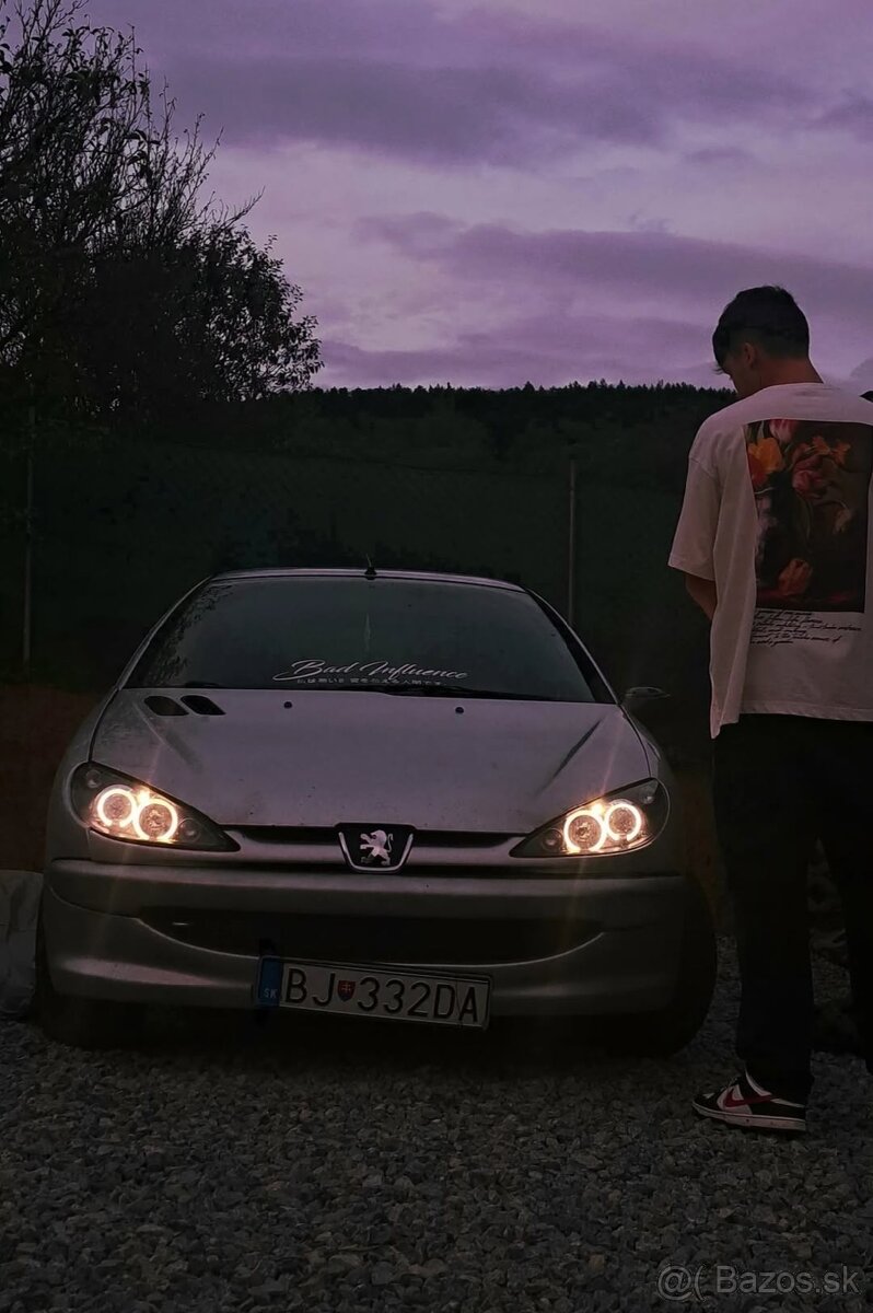 Peugeot 206