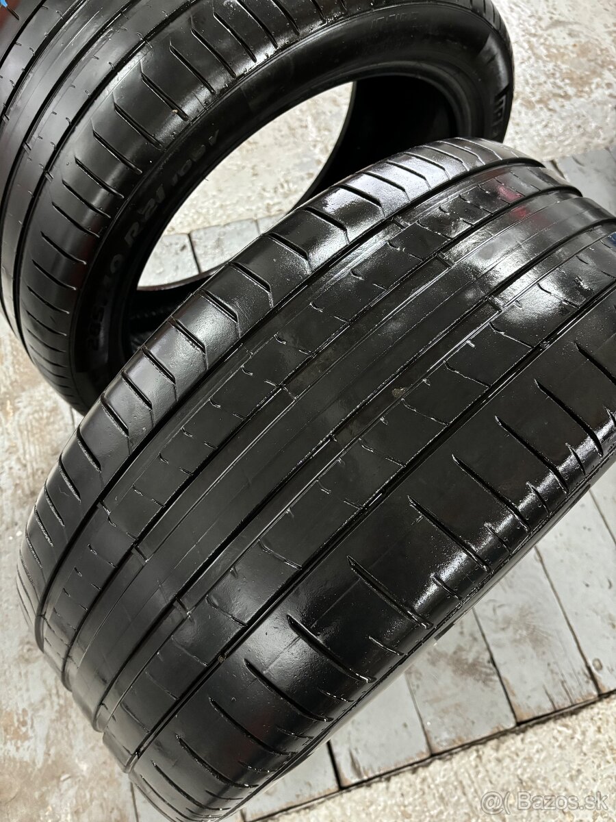 Pirelli PZero 285/40R21