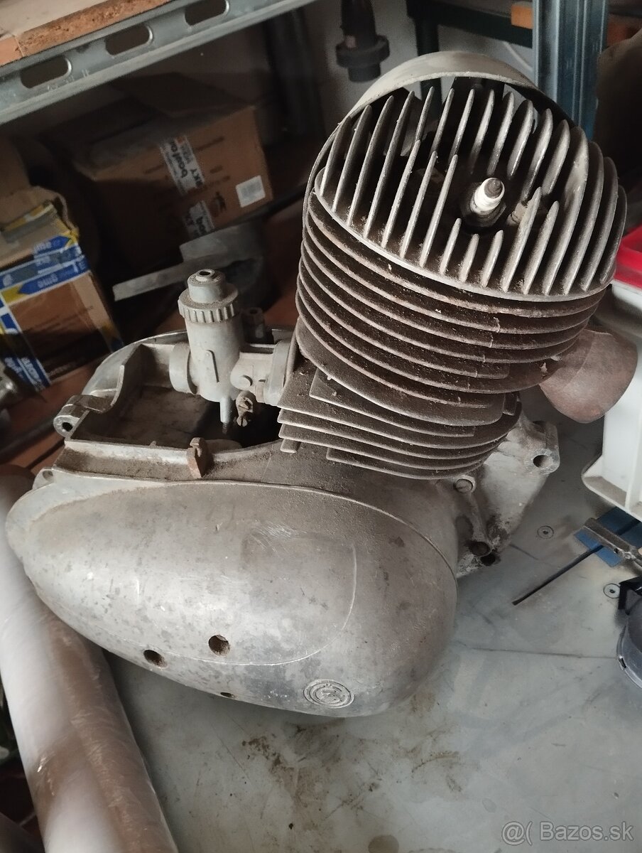 Motor ČZ 175 502