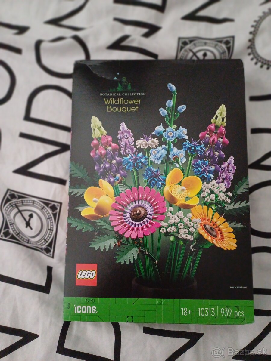 LEGO Wildflower bouquet