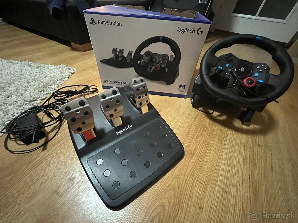 Použitý simulačný volant Logitech G29