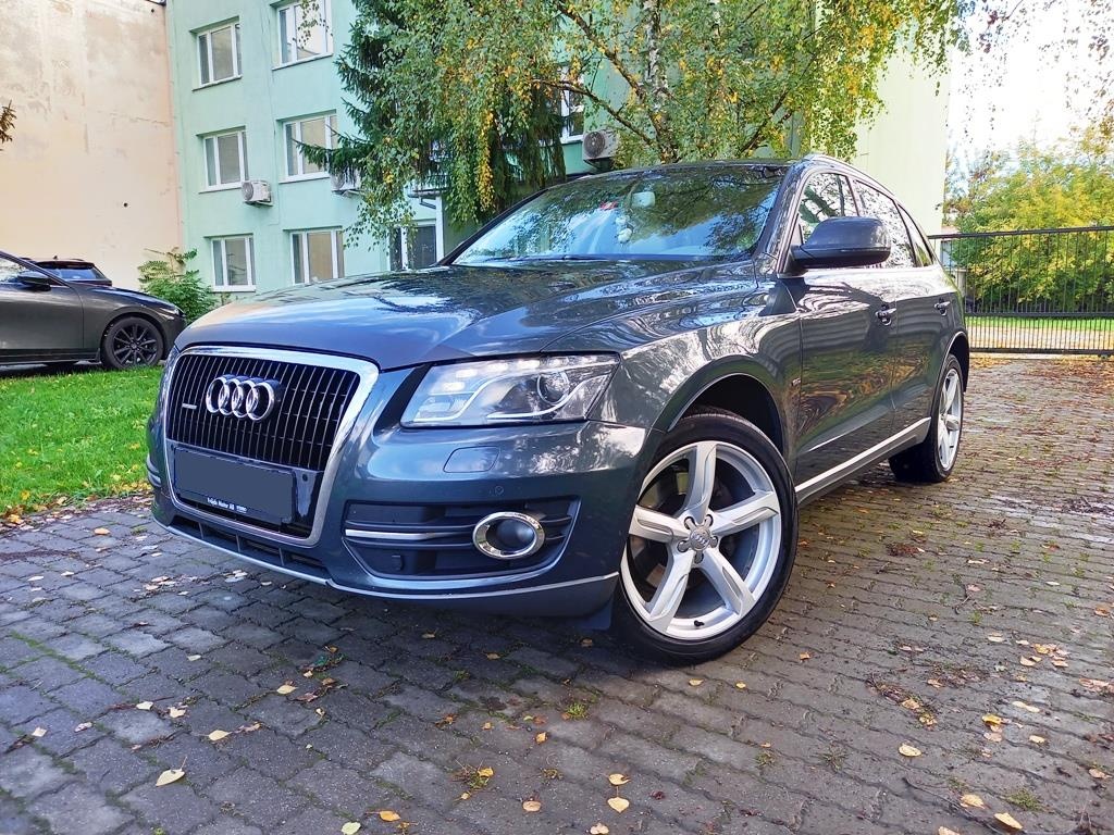 AUDI Q5 3.0TDI QUATTRO S Tronic 176kW/240k A7 Svetlá koža