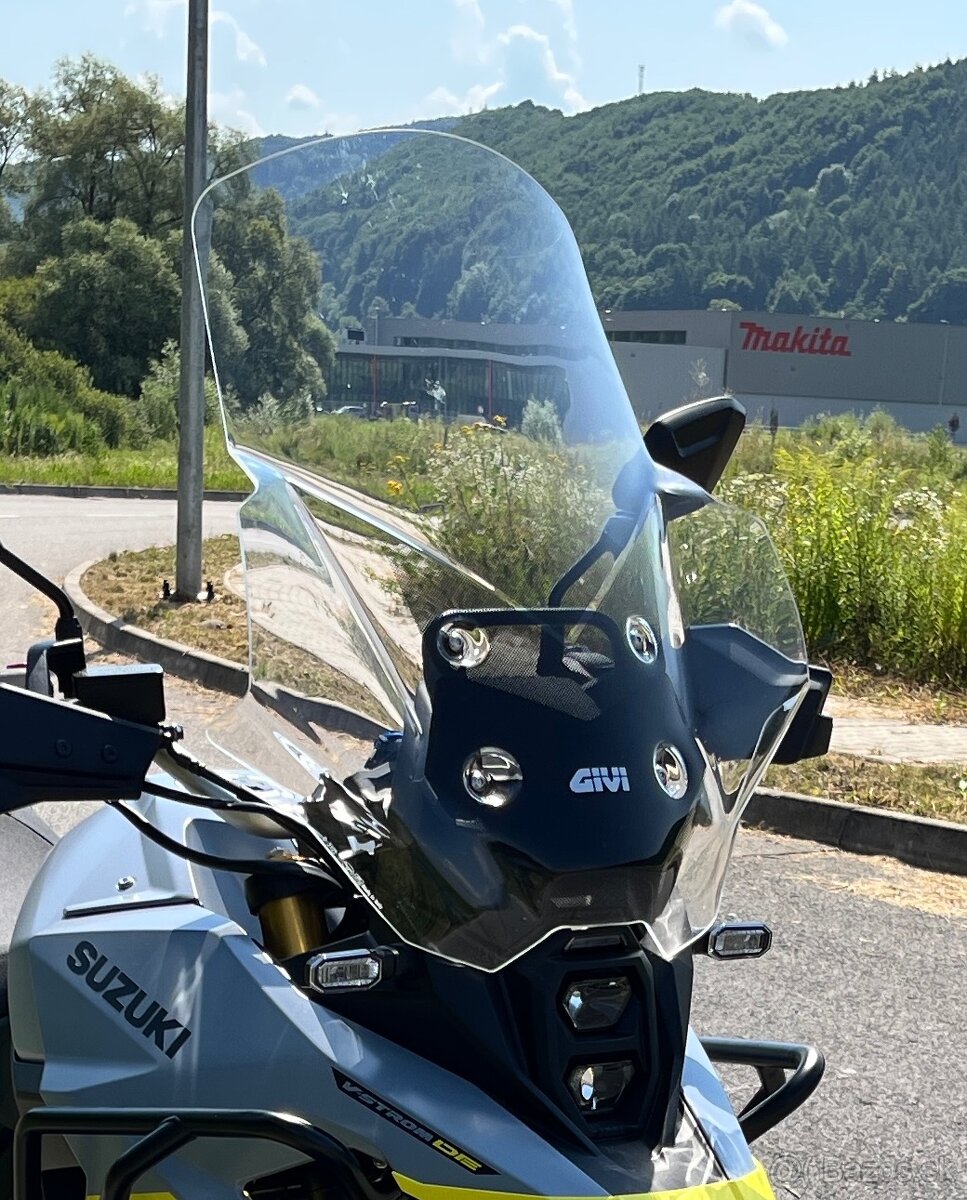 Predám Plexi GIVI SUZUKI V-STROM 800DE/SE D3125ST