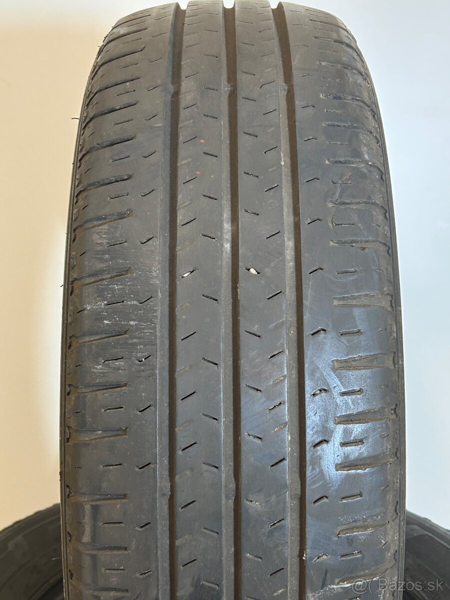 215/70R15C NEXEN Roadian CT8 - Dodávkové letné 2ks