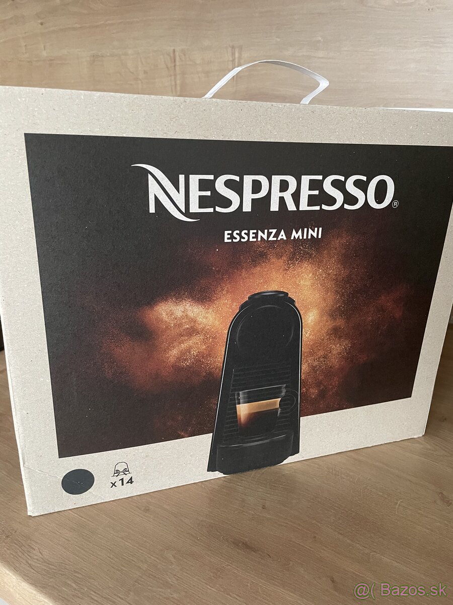 Kávovar Nespresso Essenza Mini Black+napeňovač mlieka