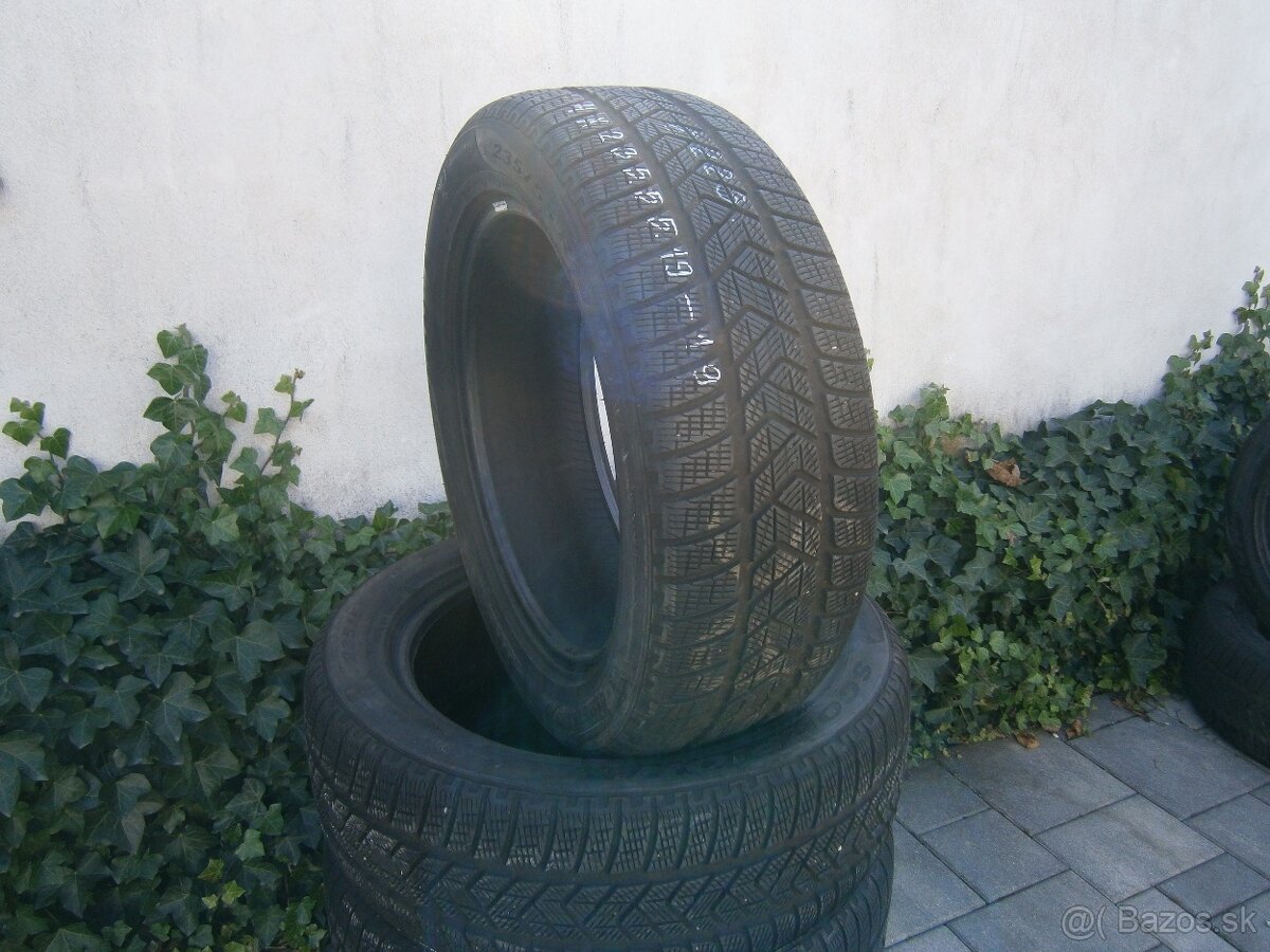 Predám 4x zimné pneu Pirelli 235/55 R19 105HXL