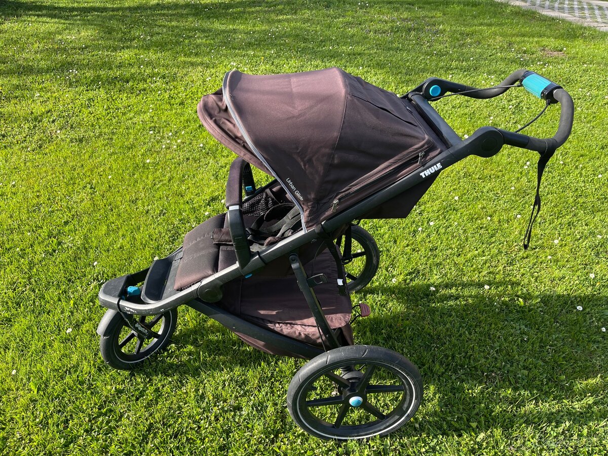 Thule Urban Glide 2 s príslušenstvom