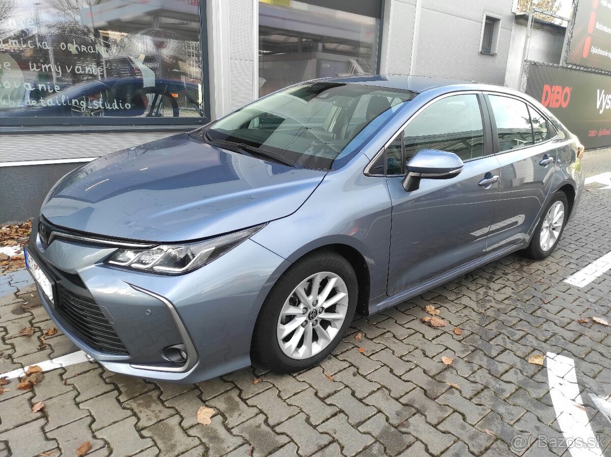 Toyota Corolla 1.5  Comfort Tech dition - navigácia, senzory