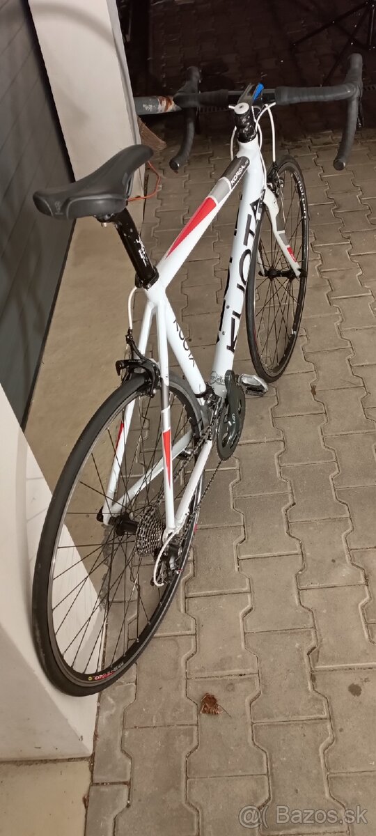 Kuota lite velkost 56 cestny bicykel.