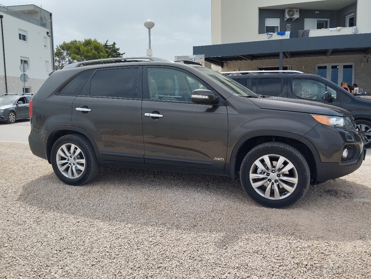 Kia Sorento A/T 2,2crdi 4WD PLATINUM