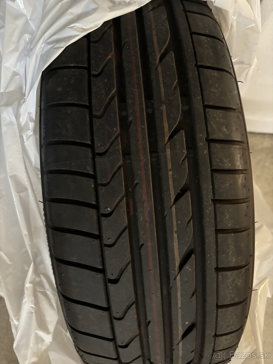 Bridgestone R15 Nove