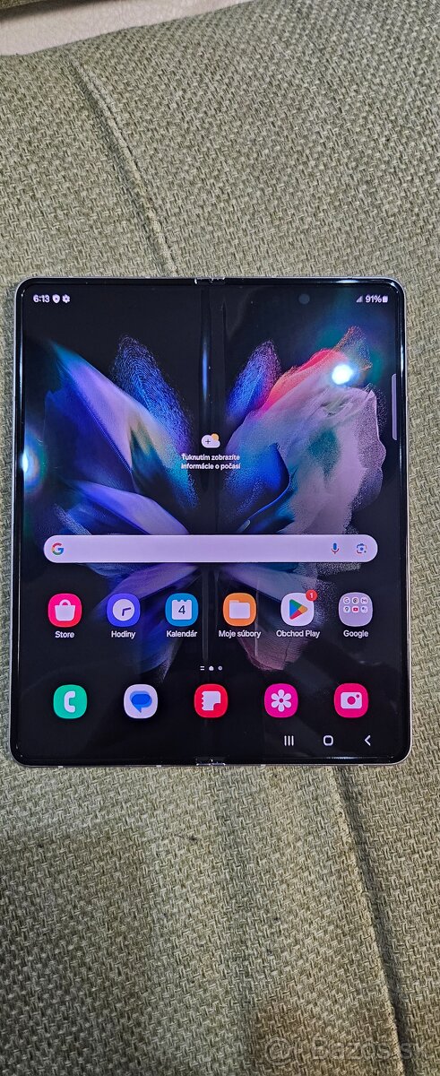 Samsung galaxy z fold 3