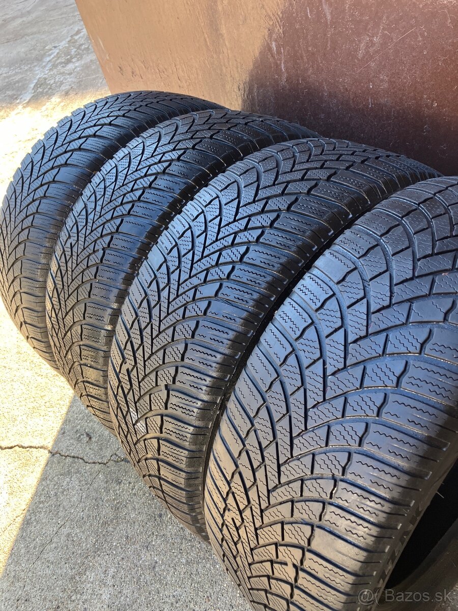 205/55/R17 4ks Bridgestone Blizzak LM005