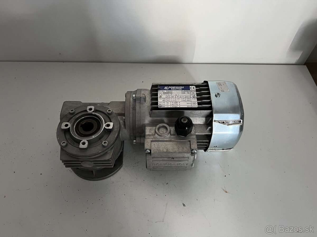 elektromotor s prevodovkou 19 ot/min