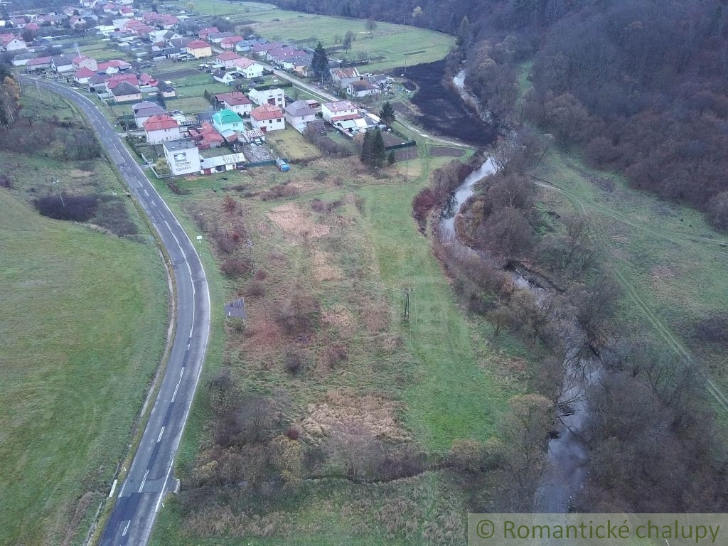 Výrazná zľava - Priestranný investičný pozemok v obci Ubľ