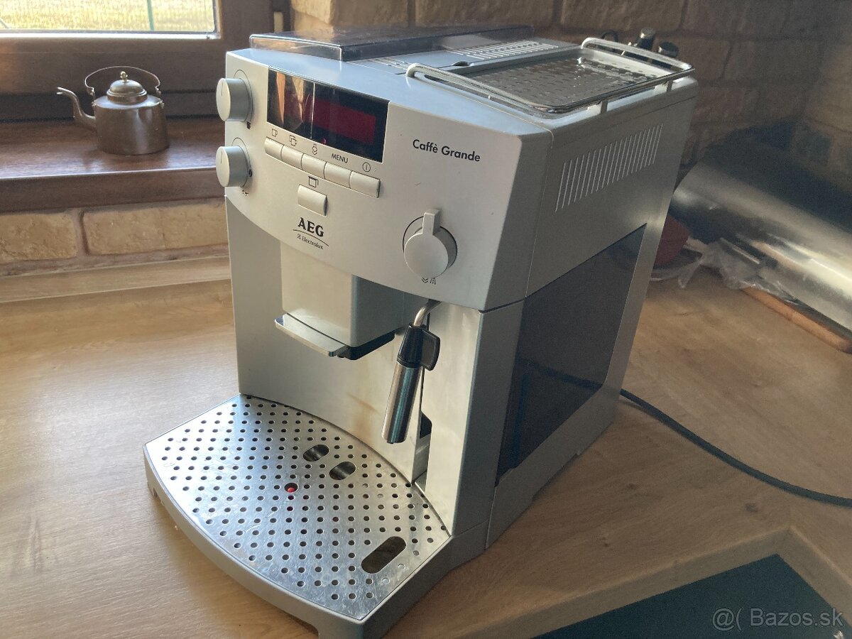 AEG cafe grande automaticky kávovar ( De'Longhi)