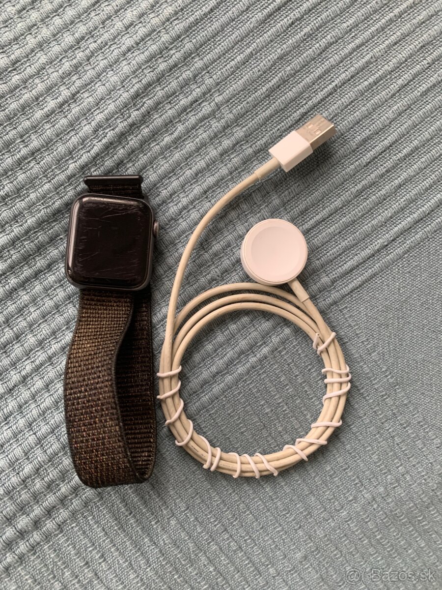 Apple iWatch space grey series 4 (40mm)