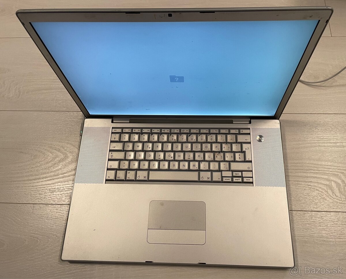 Apple MacBook Pro C2D 17” 2006