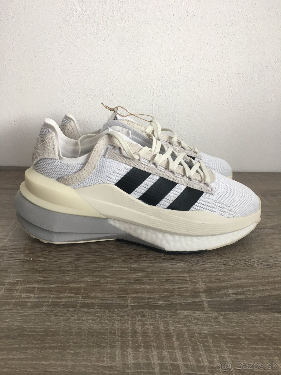 ADIDAS AVRYN_X SHOES 40/ nové/